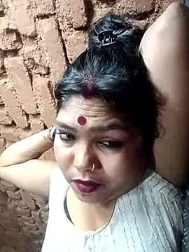 Snapshot of Priya_tyagi chatting on 09-18-25, 11:08 Priya tyagi online show from 09-18-25, 11:08