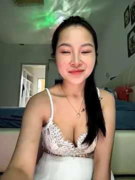 Snapshot of -Xu-ka- chatting on 10-16-25, 02:58 -Xu-ka- online show from 10-16-25, 02:58