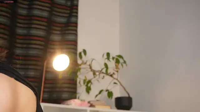 ttragedienne online show from 11-16-25, 10:20