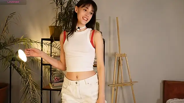 Snapshot of ttragedienne chatting on 09-15-25, 02:06 ttragedienne online show from 09-15-25, 02:06