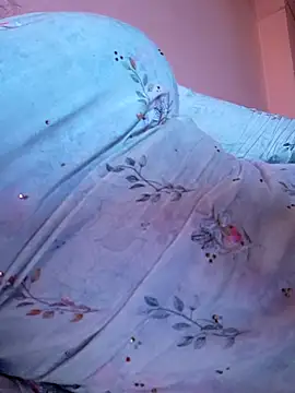 ariya-03 online show from 11-18-25, 06:17