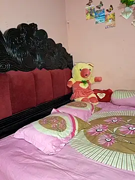 ariya-03 online show from 12-18-25, 07:50