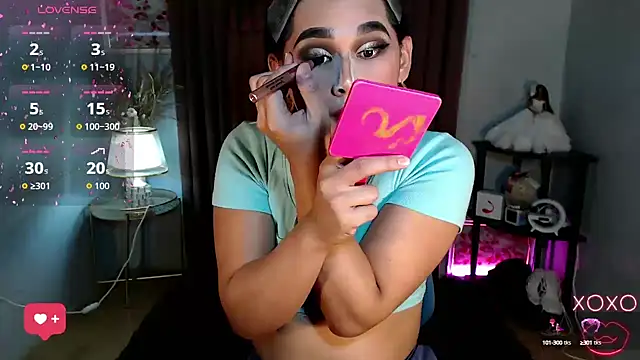 Snapshot of Kiethmadison_Miller chatting on 10-13-25, 06:37 Kiethmadison Miller online show from 10-13-25, 06:37