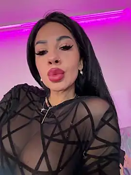 Snapshot of RileyNox chatting on 03-18-26, 05:32 RileyNox online show from 03-18-26, 05:32