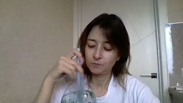 Avenique online show from 10-17-25, 09:56