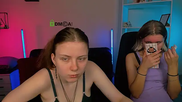 gloria bubble online show from 11-16-25, 10:20