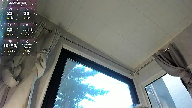 Ella Vee online show from 03-04-26, 05:37