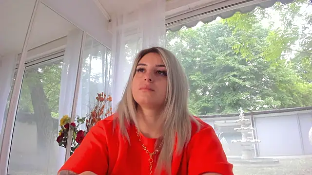 Ella Vee online show from 05-09-26, 05:44