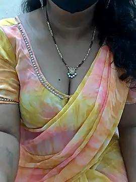 Snapshot of luci-queen chatting on 06-24-26, 07:18 luci-queen online show from 06-24-26, 07:18