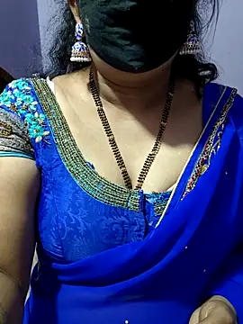 luci-queen online show from 10-12-25, 06:31