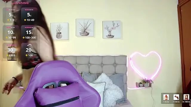  naomi s online show from 06-12-26, 01:42