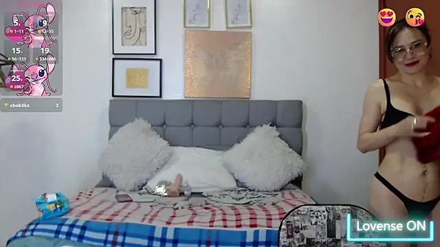  naomi s online show from 11-13-25, 03:49