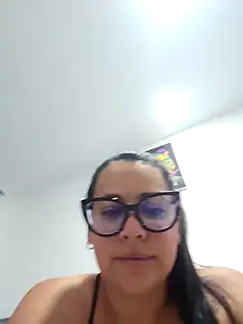 Nicoleefaith  online show from 04-04-26, 12:06