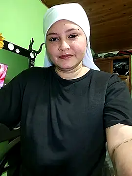 Snapshot of zulaija_masih chatting on 09-26-25, 01:45 zulaija masih online show from 09-26-25, 01:45