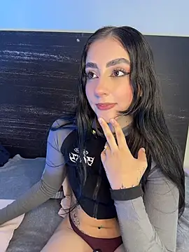 sharlot24 online show from 04-12-26, 02:59