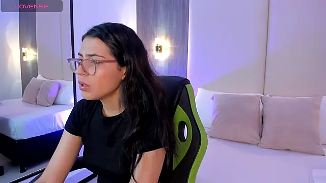 desireee  online show from 02-28-26, 12:16