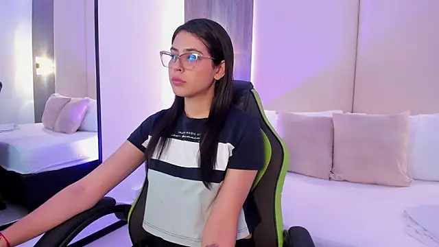 desireee  online show from 02-11-26, 12:16