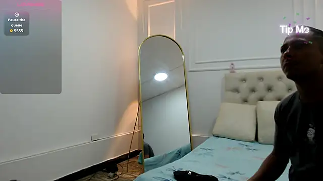 charlotte dante212 online show from 11-17-25, 03:43