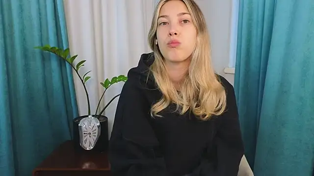 AngelicRice online show from 09-13-25, 11:10