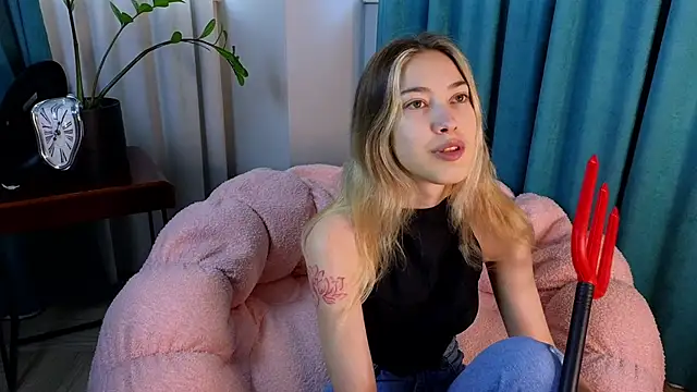 AngelicRice online show from 09-20-25, 11:04