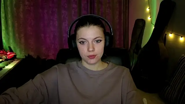 CutieAnny online show from 03-21-26, 09:30