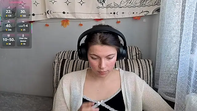 CutieAnny online show from 11-12-25, 05:22