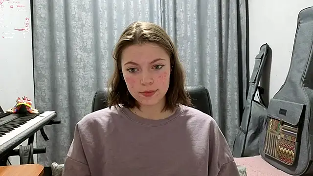 CutieAnny online show from 05-26-26, 08:40