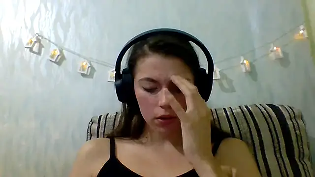 CutieAnny online show from 09-09-25, 04:55