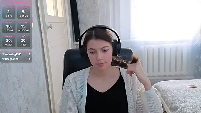 CutieAnny online show from 12-01-25, 04:35