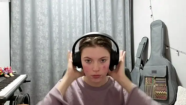 CutieAnny online show from 05-03-26, 08:34