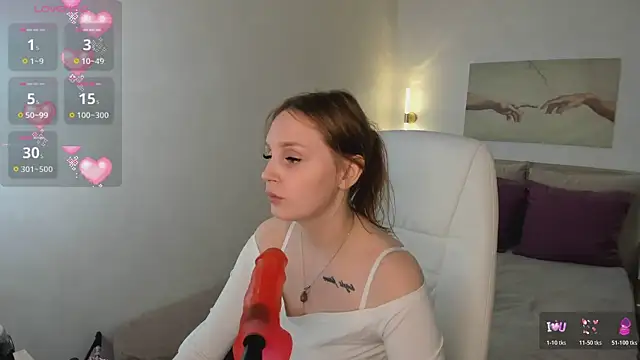 HoneyLace  online show from 05-12-26, 03:51