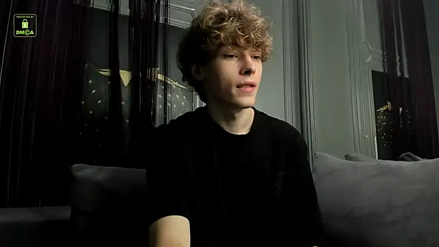 Snapshot of Kevin_Garsia chatting on 09-15-25, 03:23 Kevin Garsia online show from 09-15-25, 03:23