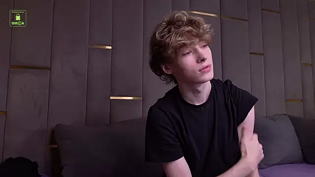 Snapshot of Kevin_Garsia chatting on 09-10-25, 09:47 Kevin Garsia online show from 09-10-25, 09:47