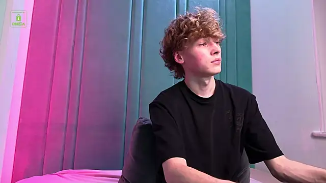 Snapshot of Kevin_Garsia chatting on 09-19-25, 08:46 Kevin Garsia online show from 09-19-25, 08:46