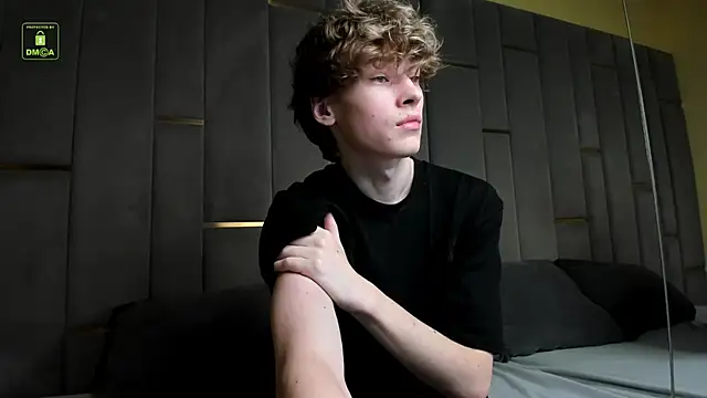 Snapshot of Kevin_Garsia chatting on 09-18-25, 08:45 Kevin Garsia online show from 09-18-25, 08:45