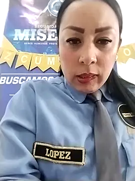 CRISTAL  11 online show from 11-15-25, 01:48