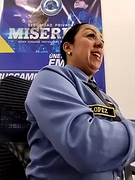 CRISTAL  11 online show from 11-17-25, 01:26