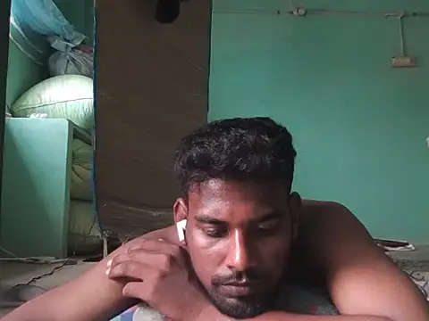 Snapshot of Tamilgud23 chatting on 06-21-26, 06:19 Tamilgud23 online show from 06-21-26, 06:19
