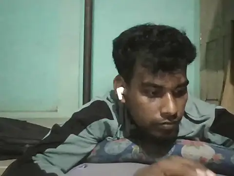 Snapshot of Tamilgud23 chatting on 07-10-26, 04:51 Tamilgud23 online show from 07-10-26, 04:51