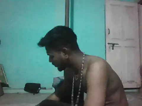 Snapshot of Tamilgud23 chatting on 06-11-26, 05:21 Tamilgud23 online show from 06-11-26, 05:21