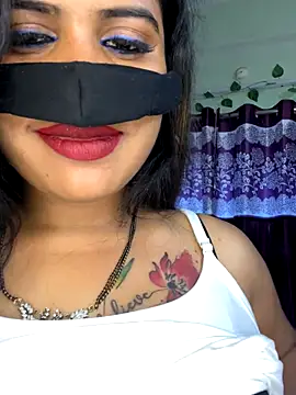 Snapshot of V-Hot-Sweti chatting on 09-30-25, 01:11 V-Hot-Sweti online show from 09-30-25, 01:11