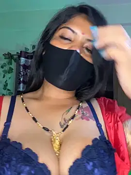 Snapshot of V-Hot-Sweti chatting on 09-27-25, 06:25 V-Hot-Sweti online show from 09-27-25, 06:25