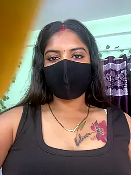 Snapshot of V-Hot-Sweti chatting on 09-24-25, 03:18 V-Hot-Sweti online show from 09-24-25, 03:18