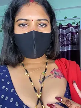 Snapshot of V-Hot-Sweti chatting on 09-09-25, 03:43 V-Hot-Sweti online show from 09-09-25, 03:43