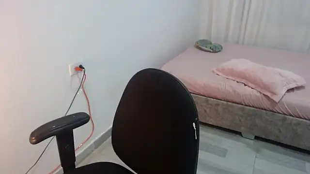 Layla fontainex x online show from 09-11-25, 01:11