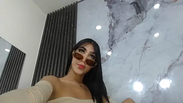 CamelyHott online show from 10-12-25, 07:26