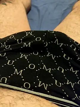 Snapshot of __Mike___ chatting on 11-11-25, 01:33 Mike online show from 11-11-25, 01:33