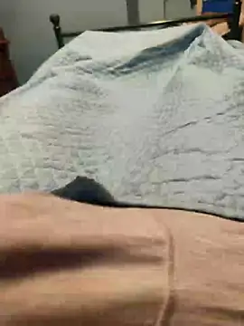 Snapshot of __Mike___ chatting on 10-02-25, 10:35 Mike online show from 10-02-25, 10:35