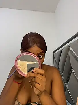 zaracollins01 online show from 04-17-26, 01:19