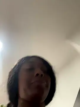 zaracollins01 online show from 09-30-25, 08:15